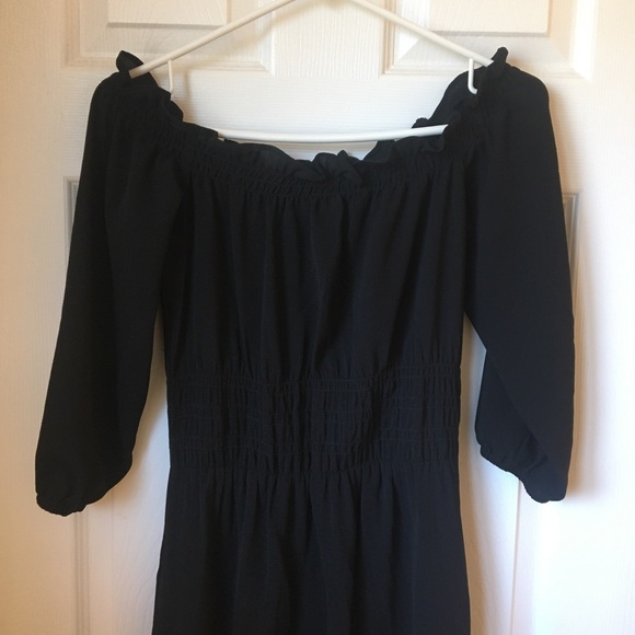 H&M Off-the-Shoulder Dress - Picture 2 of 5